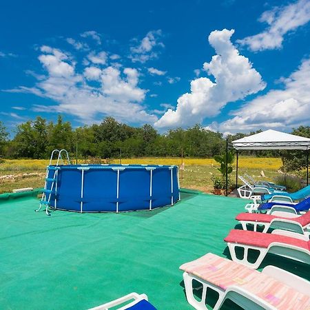 Apartments Valoda Nedeščina Екстериор снимка