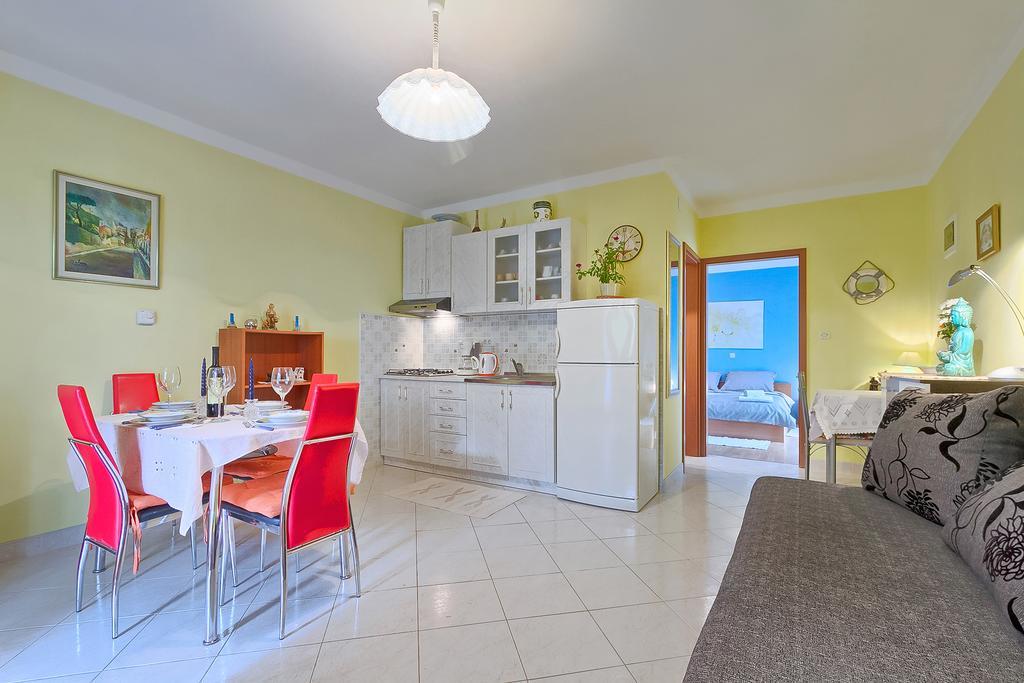 Apartments Valoda Nedeščina Екстериор снимка