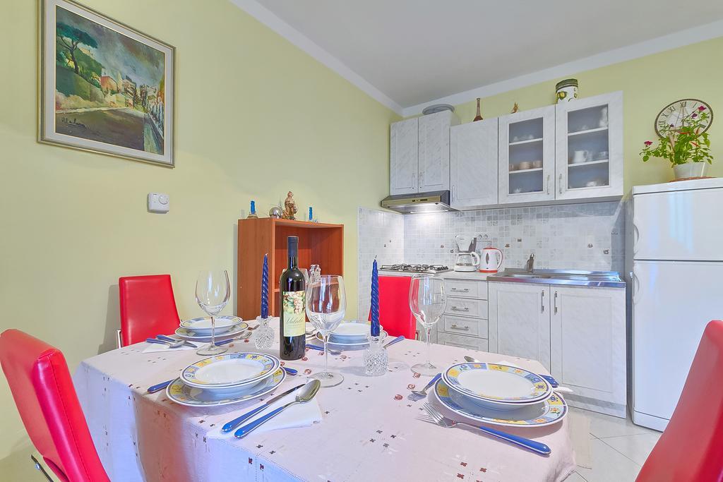 Apartments Valoda Nedeščina Екстериор снимка