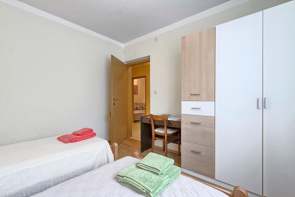 Apartments Valoda Nedeščina Екстериор снимка