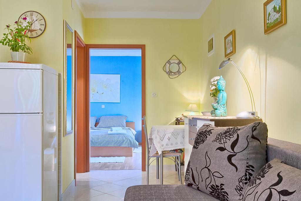 Apartments Valoda Nedeščina Екстериор снимка