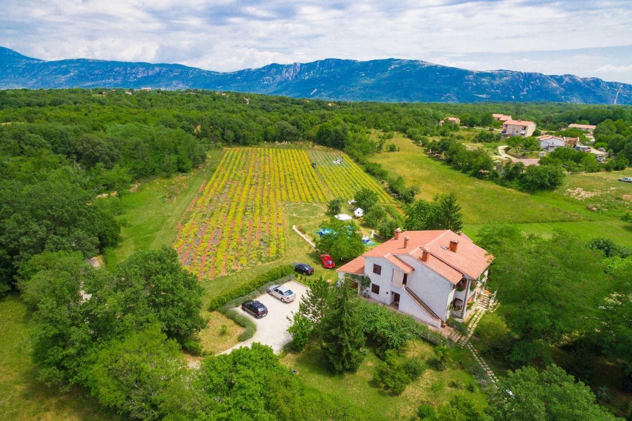 Apartments Valoda Nedeščina Екстериор снимка