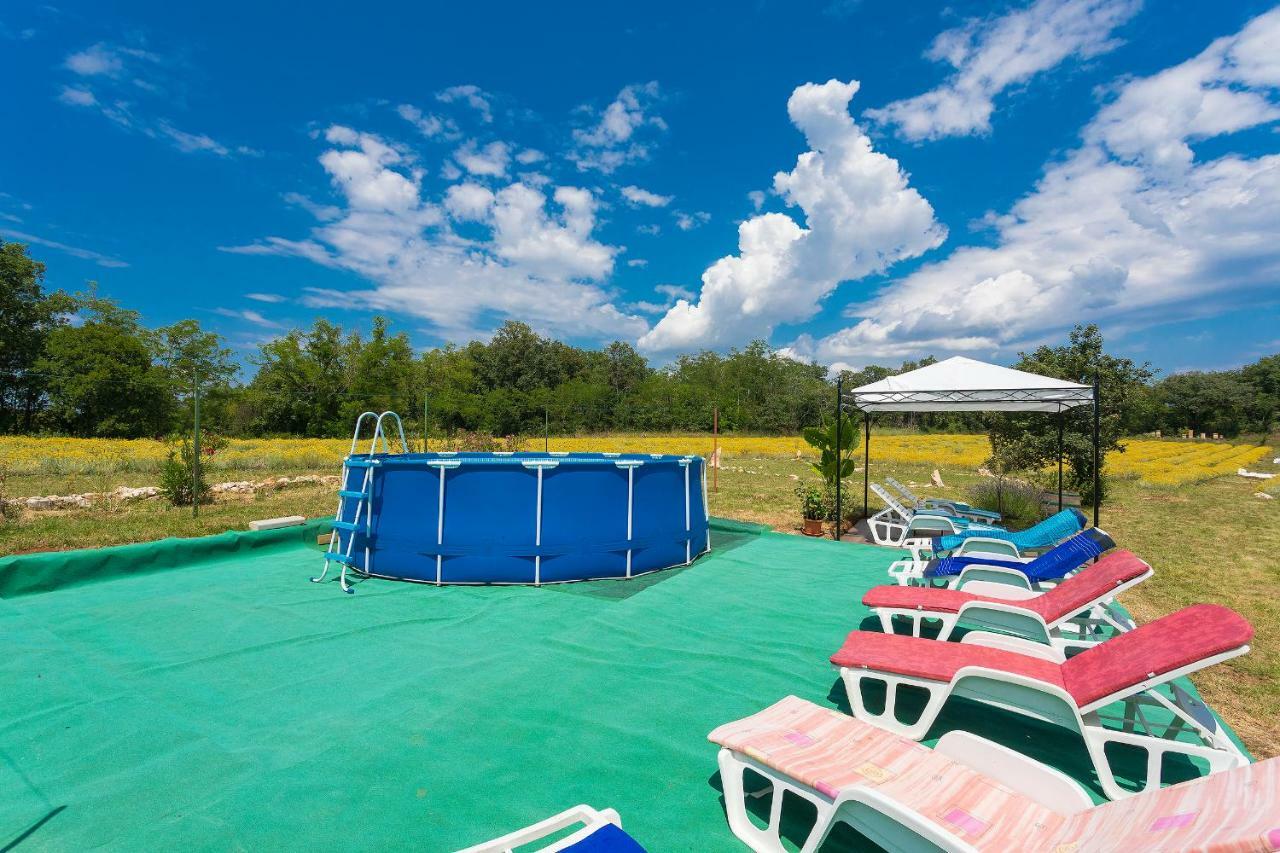Apartments Valoda Nedeščina Екстериор снимка